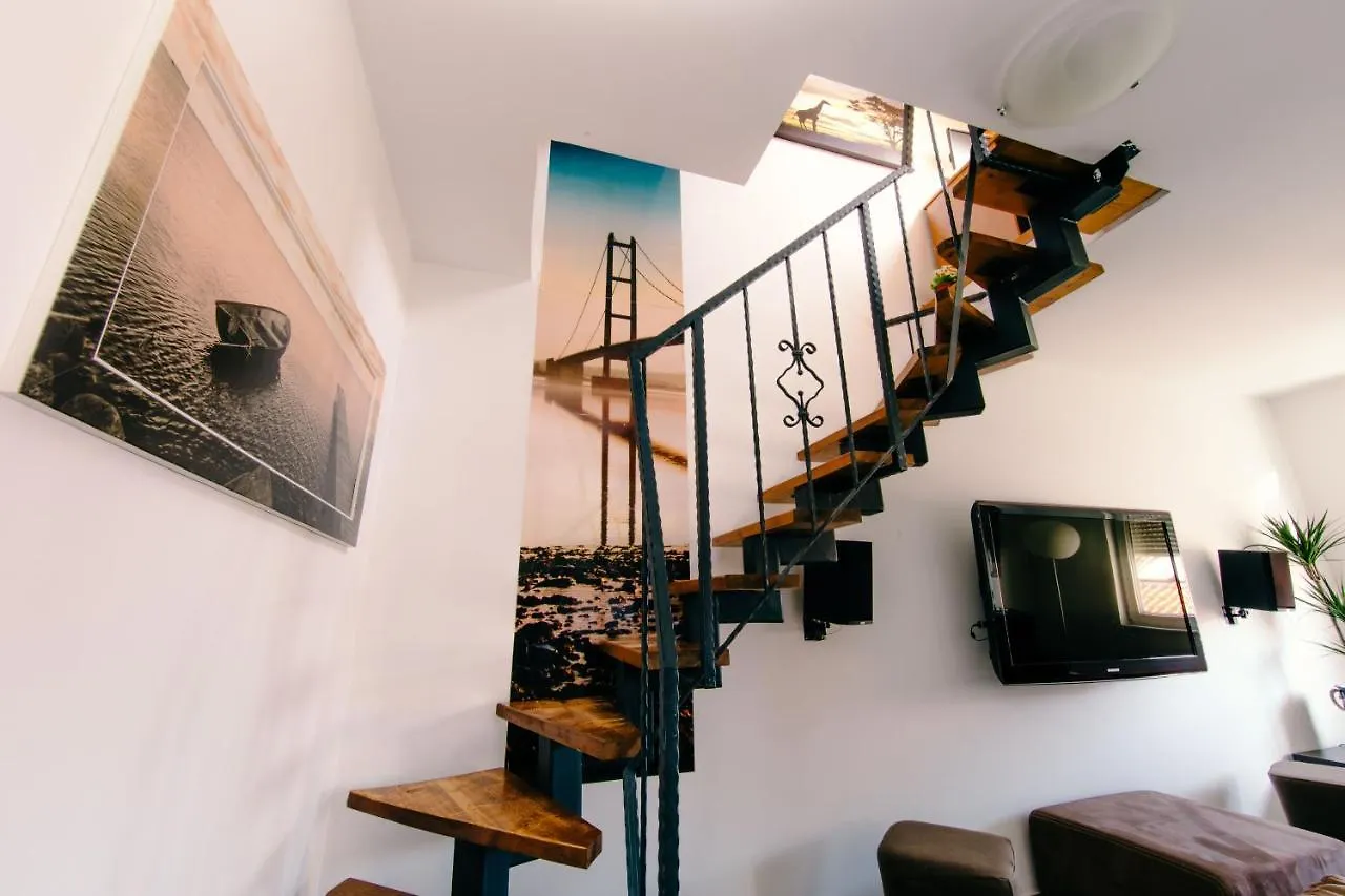 Large 3-Bedroom Apartment Near Split Dalmatia Kastela